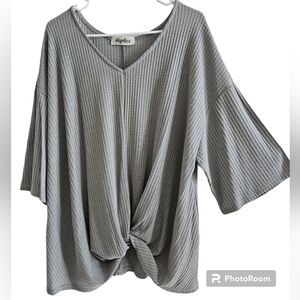 HOLLY HARPER OVERSIZED TOP SZ M GRAY